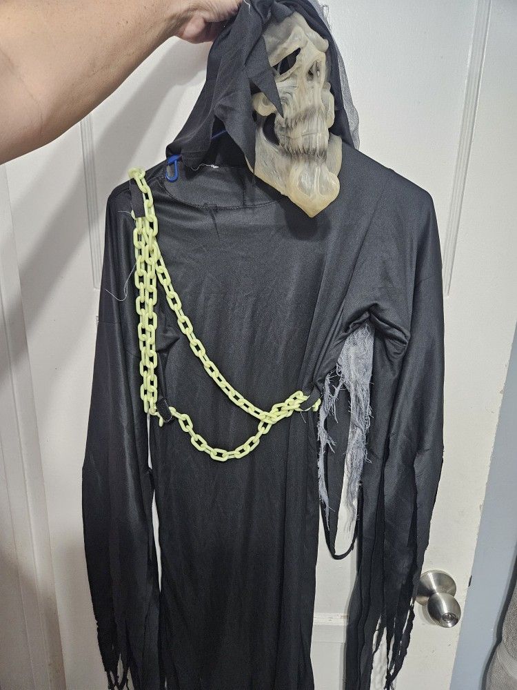 Skeleton Mask, Gloves, Hood, Tunic
