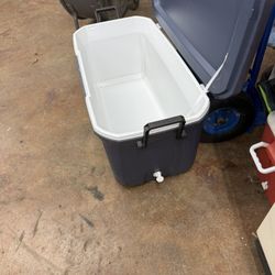 120 Qt  Coleman cooler