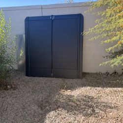 2014-2018 GMC Sierra/Chevrolet Silverado Tonneau Cover  ( I Will Deliver And Install If You’d Like Within 25 Miles)