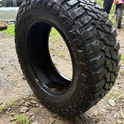Mastercraft Courser 35x12.50R20LT Tires