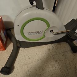 Welcome 350 Pursuit Stationary Bike