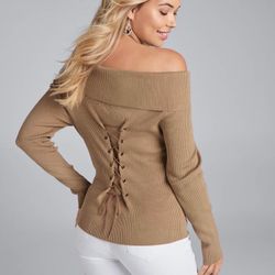 ▪️Venus▪️ New 🏷️ Off the shoulder corset detail sweater  Size: XS Stretchy  
