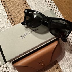 META RAYBAN BRAND NEW 