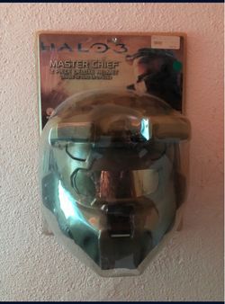 NEW Halo 3 Master Chief 2-Piece Deluxe Helmet