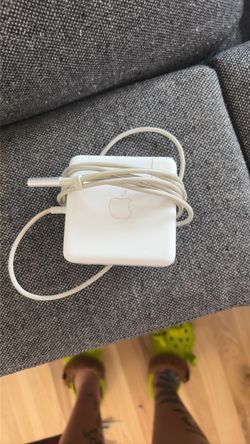 Apple MagSafe MacBook Charger