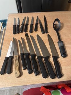 Mixed  Knife Set with Slotted Spoon