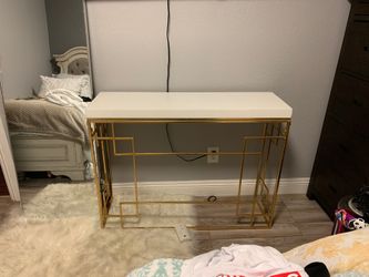 Cute stand