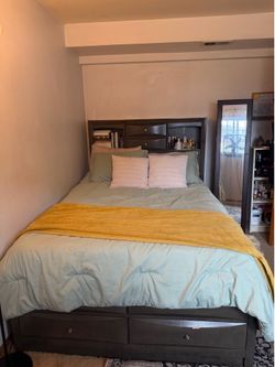 (FREE) Full Size Bed Frame
