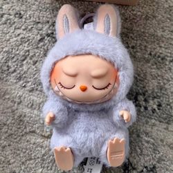 Labubu Have A Seat Zizi