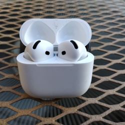 Air Pods 4th Gen