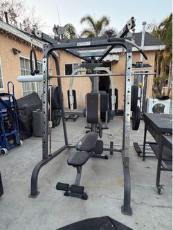 Smith machine bench press work out