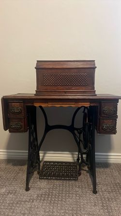 Vintage Sphinx  Singer Treadle Sew Machine