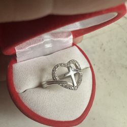 925 Sterling Silver Cz Heart W/ Center Cross Ring , Size 6.75 , Marked 925 LA