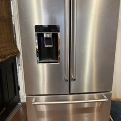 Broken Fridge For Parts