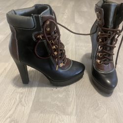 Beautiful Timberland Style Woman Boot!