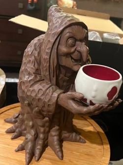 Carthay Circle , Witch and Poison Apple Mug , Disney , Disneyland