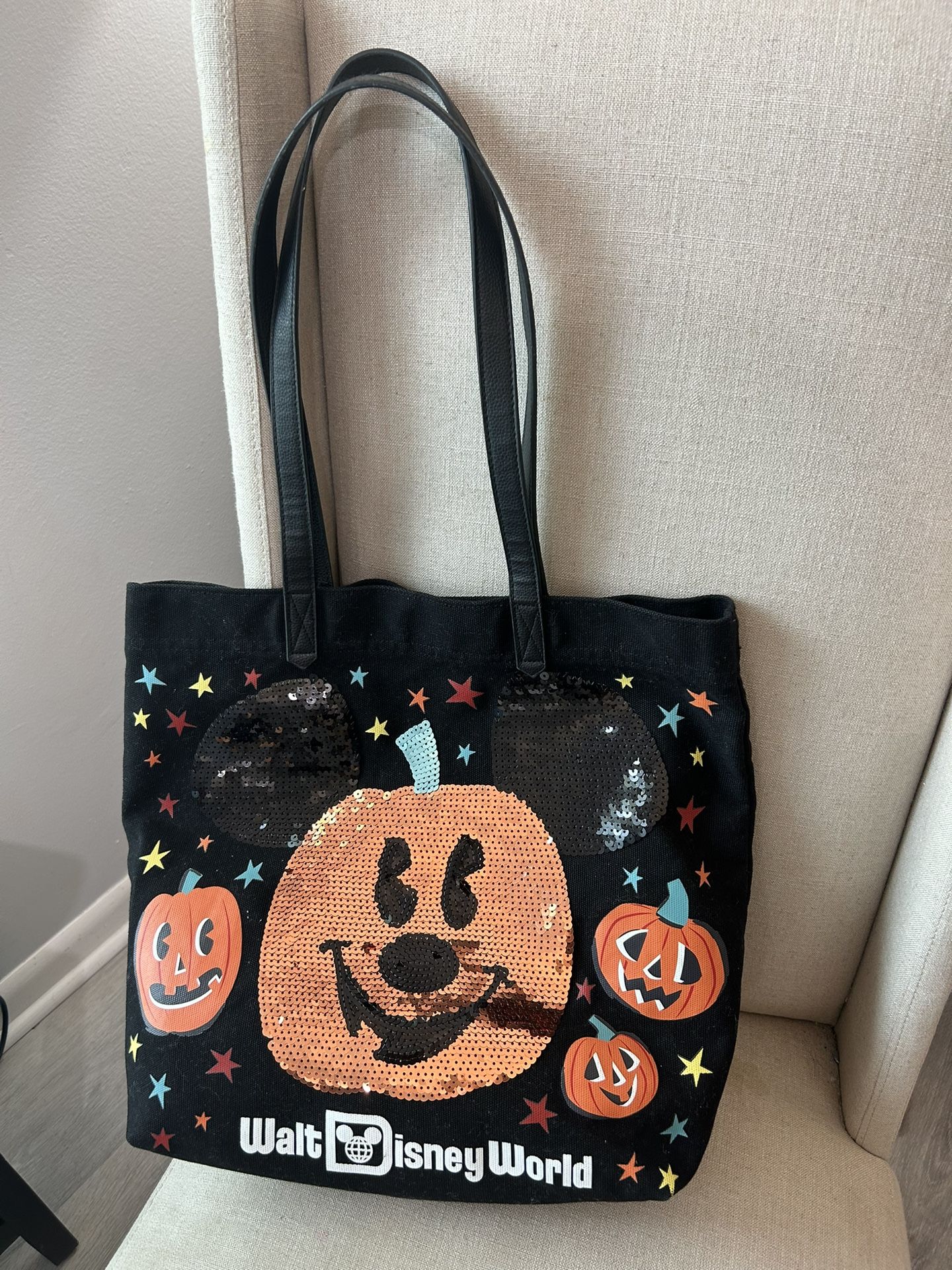 Disney Halloween 🎃 Tote Bag. !!! Happy Halloween! 😁FREE DELIVERY!!! (at full price & depending location 👍)