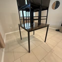 Dining Room Table And Chairs PRICE REDUCED 