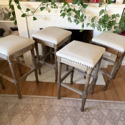 4 Counter Height Stools