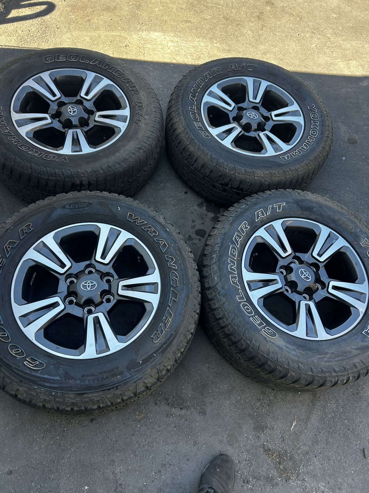 Tacoma Rims 17s