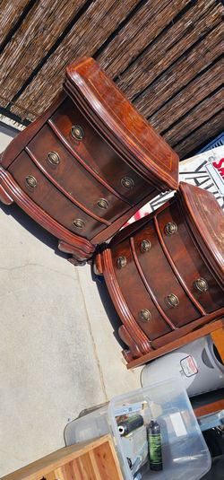 Set Of 2 dresser vintage wood beautiful