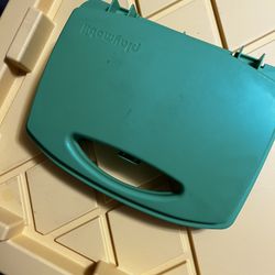 Green Play Mobile Carrying Case