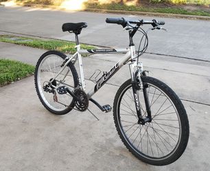 21 Speed Fuji Sundance 1500FS MOUNTAIN BIKE for Sale in SIENNA PLANT TX OfferUp