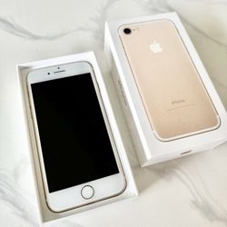 iPhone 7 32gb W/ Screen Protector Great Condition