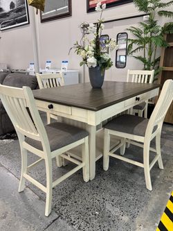 5 PC DINING TABLE