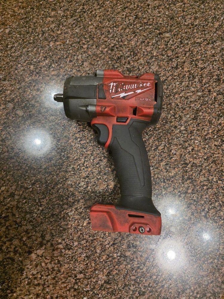 Milwaukee M18 FUEL 3/8 Impact 