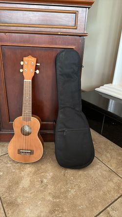 Mitchell MU40NT Soprano Ukulele 4-String Mahogany Natural Brown Finish w/ Bag