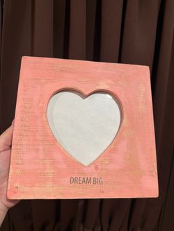 Dream Big Heart-Shaped Wood Picture Frame