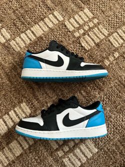 Jordan 1 low powder blue