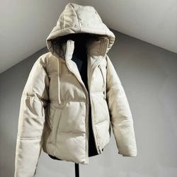 New XS Zara Puffer Jacket