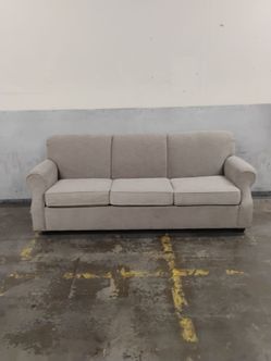GRAY SOFA ‼️DELIVERY AVAILABLE ‼️