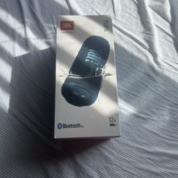 Brand New Jbl Filp 6 Speaker Navy Blue  45$