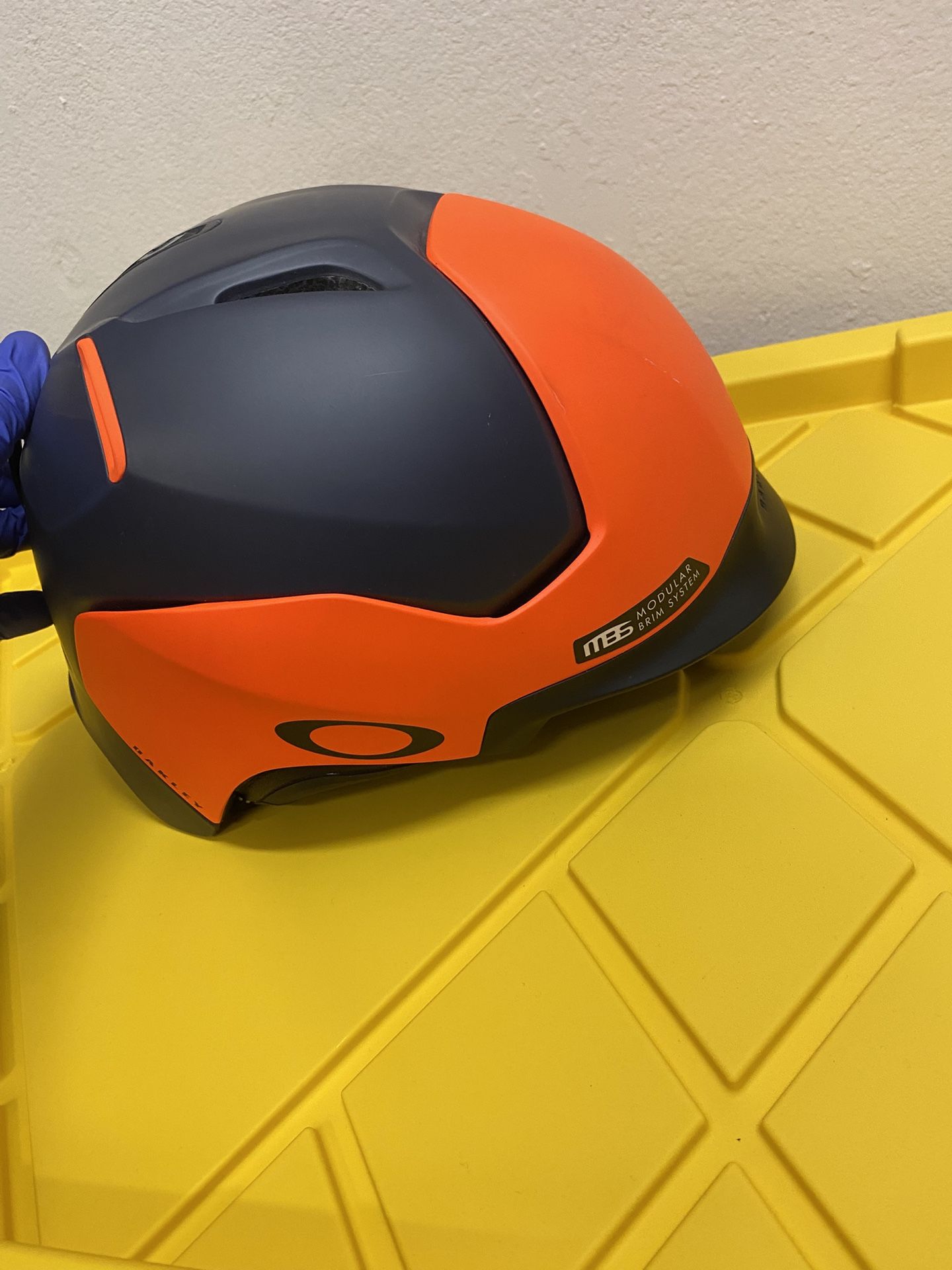 Oakley Snowboarding Helmet never used