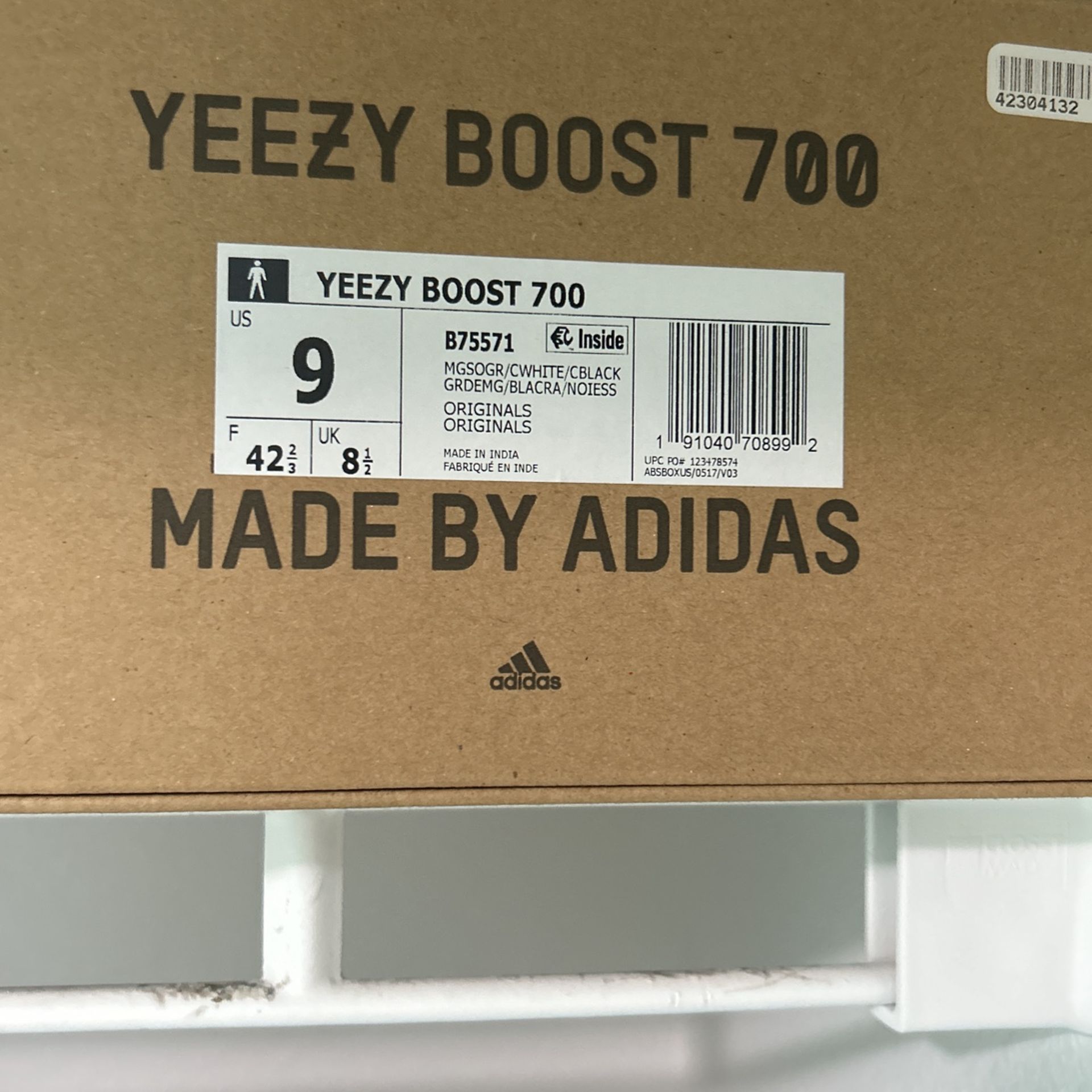 Adidas Yeezy “Geode” SIZE 9