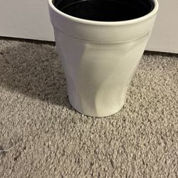Almost New Plant Pot