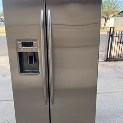 Refrigerator GE Stainless Steel