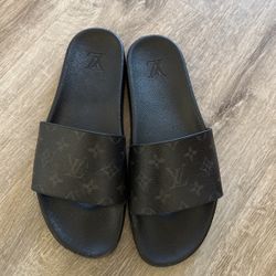 Louis Vuitton Slides 