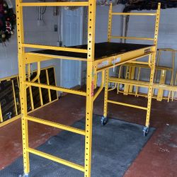 Scaffold S.   2 Set’s.  Brand New.  Used Just.  One Week For A Project.   And Don’t Need It. Any More. 