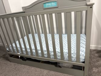 Delta convertible crib