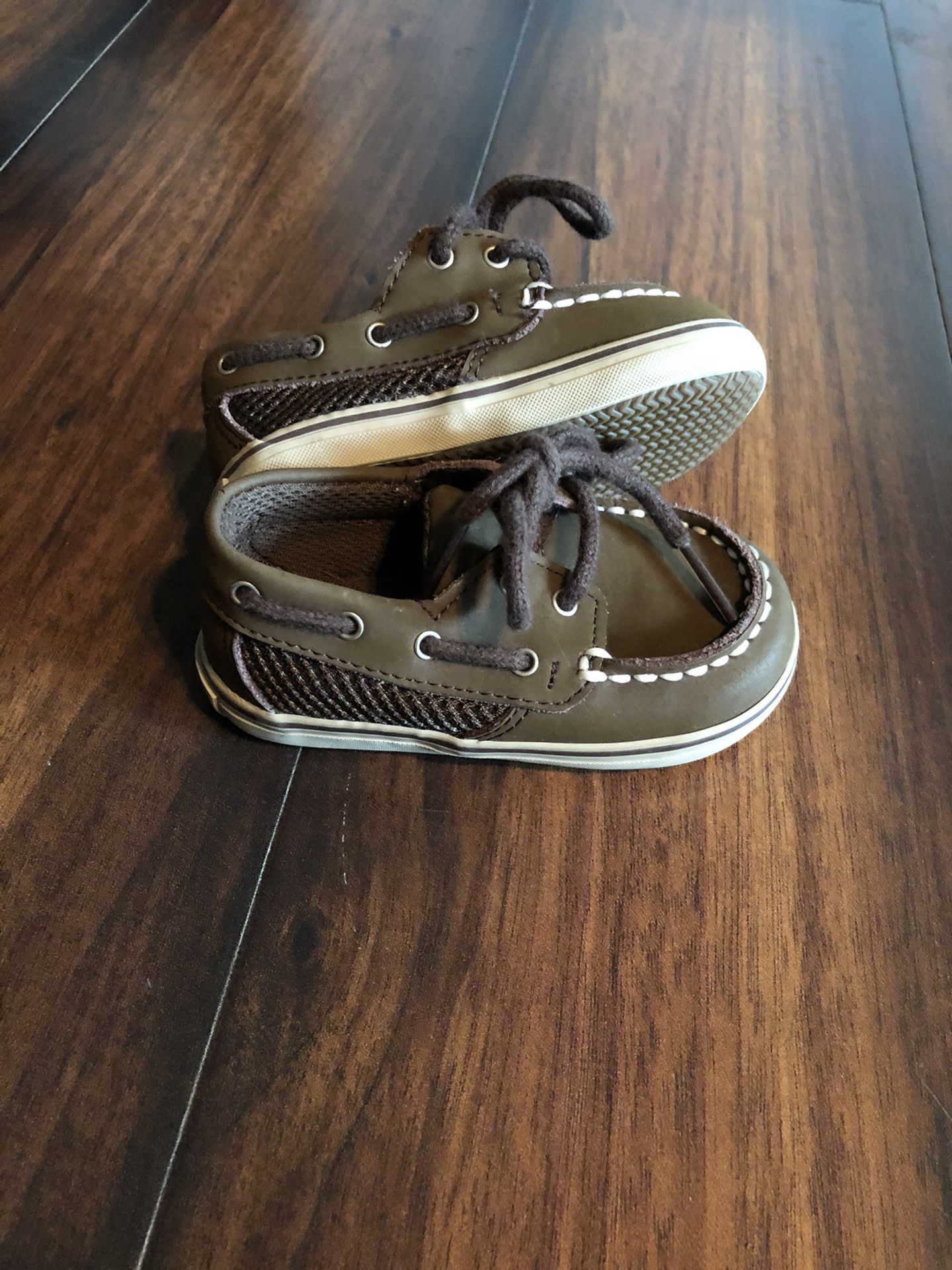 Size 3 Sperry shoes