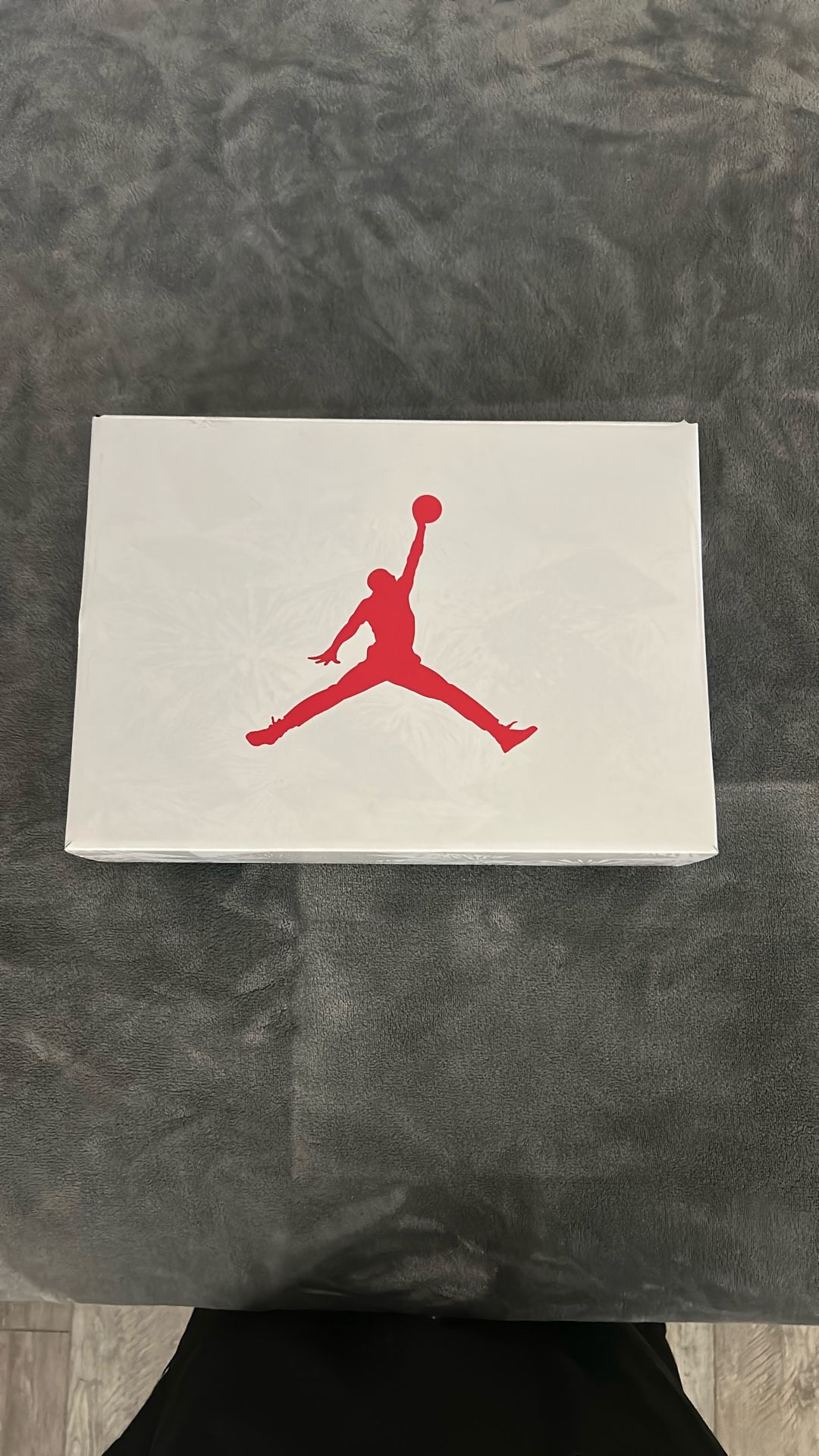 Air Jordan Six Retro White/University Red