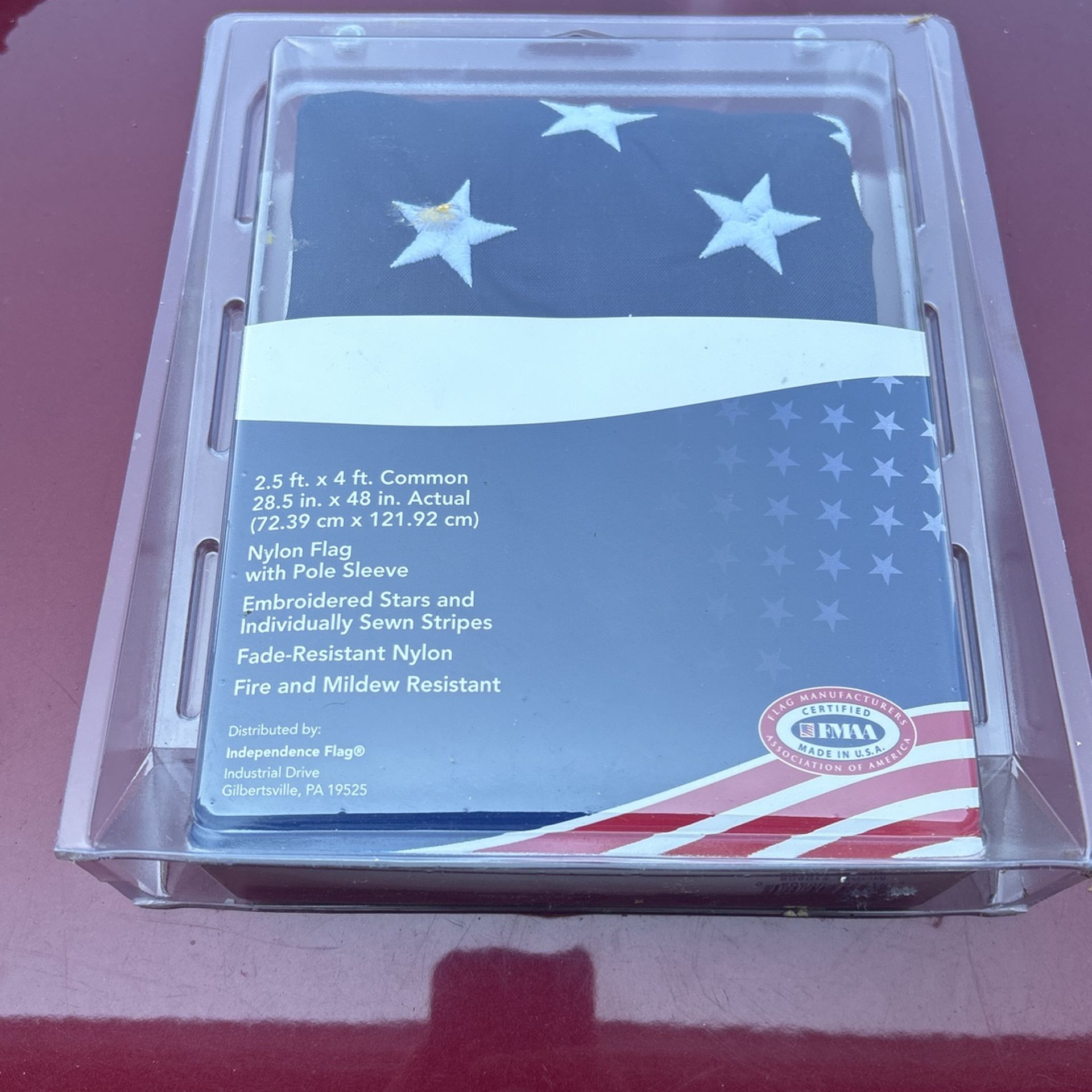 United States Flag With Pole Sleeve Style