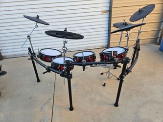 Electronic drum set