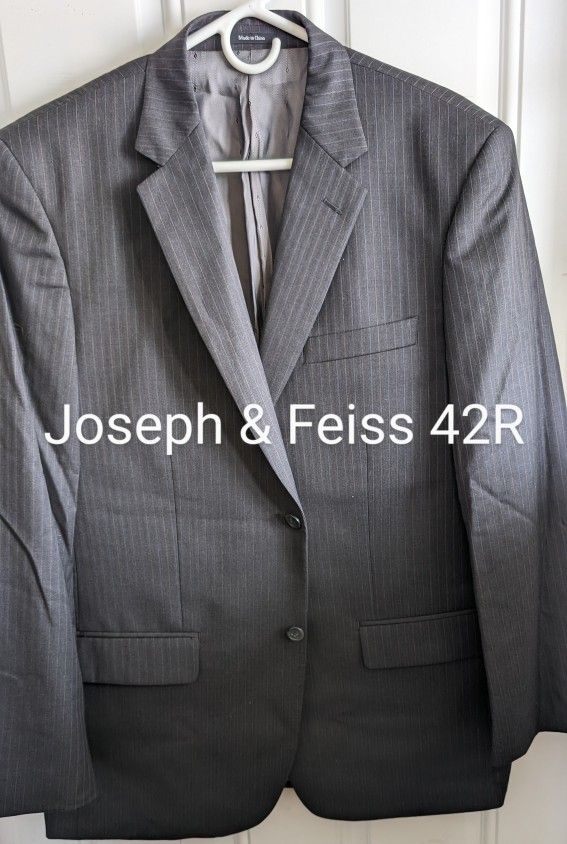 Mens Black Tiny Blue Pinstripe By Joseph & Feiss 42R, 1 Vent, Soft 100% Wool, 2 Inner pockets