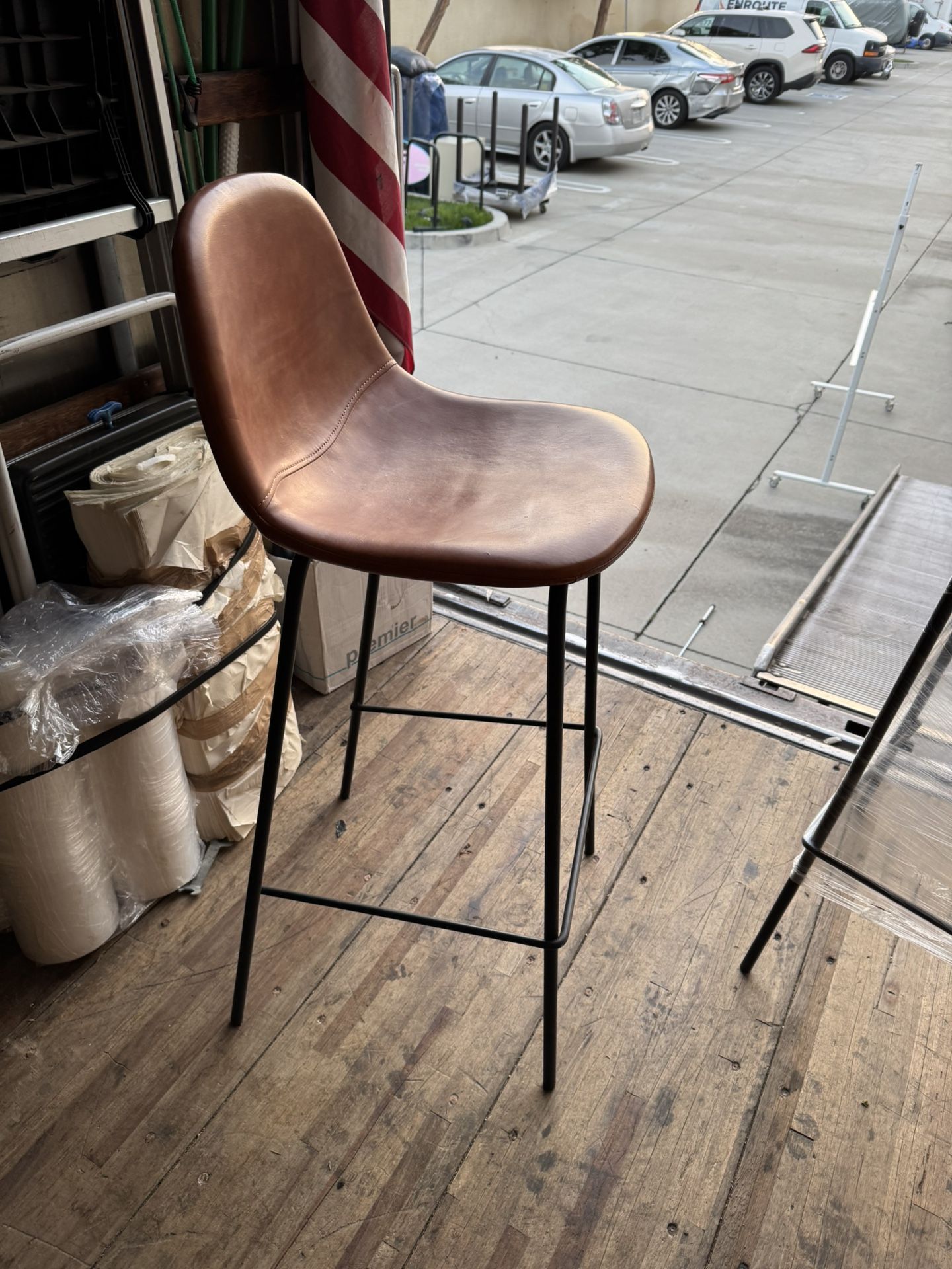 Modern Faux Leather Bar Stool – Like New