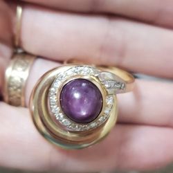 14k Gold Diamonds Star Ruby Ring. So Unique! Heavy.